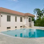 Mialma Villa *